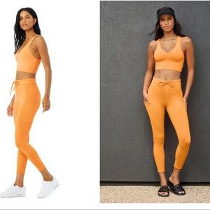 ALO Yoga 7/8 High Rise Checkpoint Leggings in Neon Apricot size Small